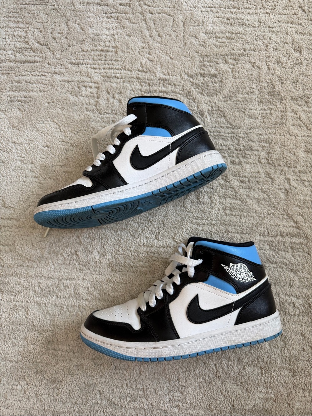 Nike Air Jordan 1 Mid - White, Black & Light Blue